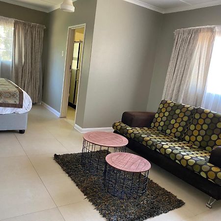 Savoy Hotel Fort Beaufort Exteriér fotografie