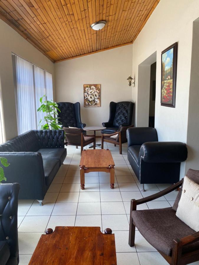 Savoy Hotel Fort Beaufort Exteriér fotografie